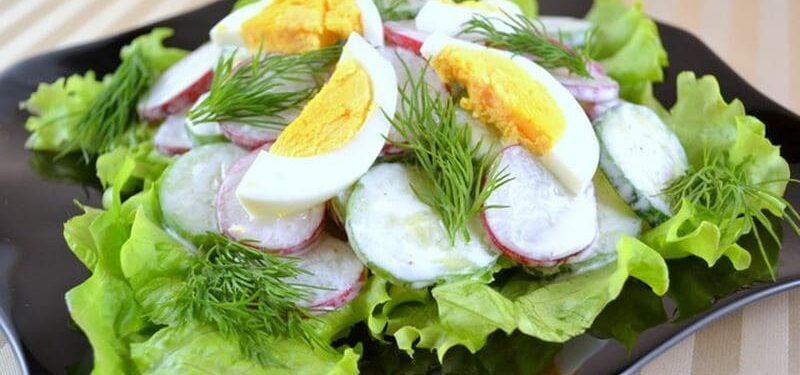 belkoviy salat dly suschki tela